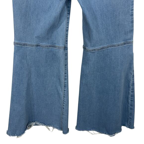 Free People SZ 29 Jeans Just Float on Flare Hi-Rise Stretch Frayed We The Free - Picture 6 of 10